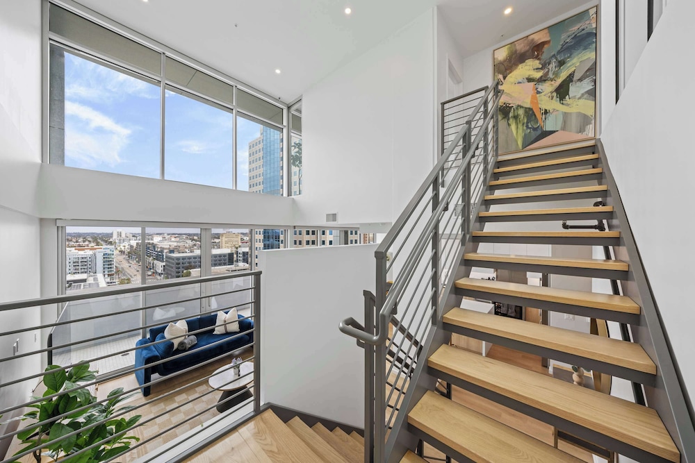 @marbella Lane - 3BR Coastal Retreat w/ Luxe Touch