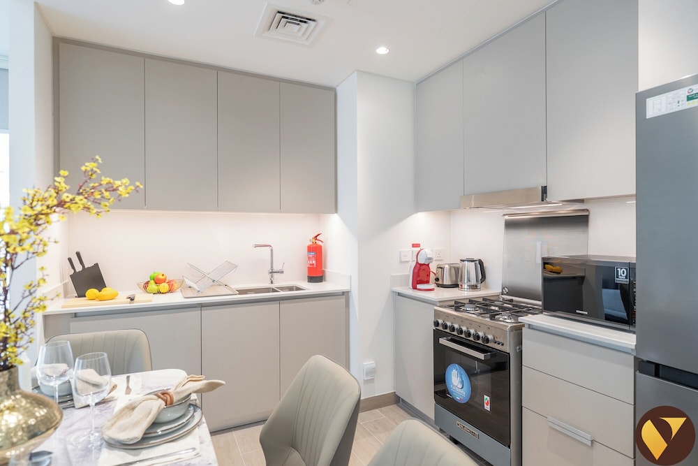 Vogue Rosewater Creek Beach Stylish 2BR