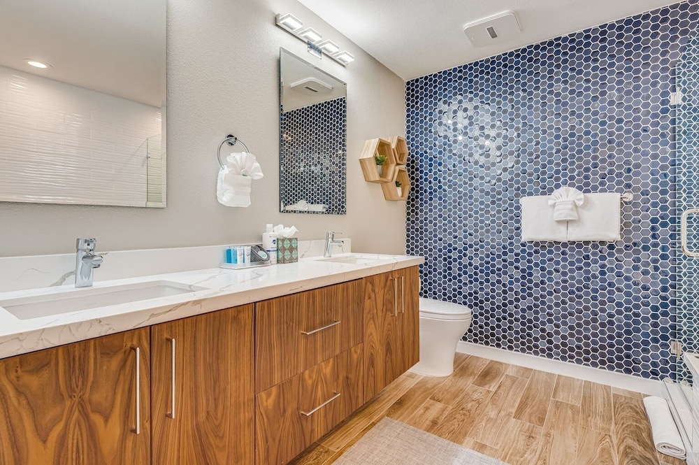 Grand Champions 42 2 Bedroom Condo by Redawning view 3