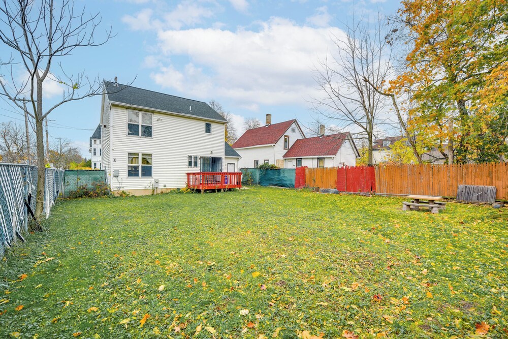 4 Mi to Dtwn: Family Home in Buffalo