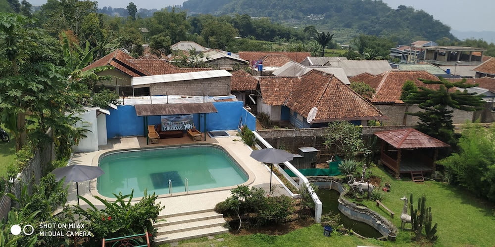 Villa Pribadi Beunying 35 pax