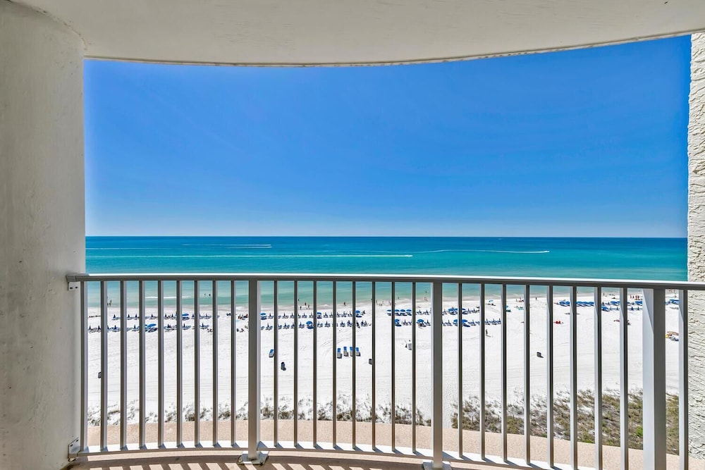 Long Beach Resort 4-902