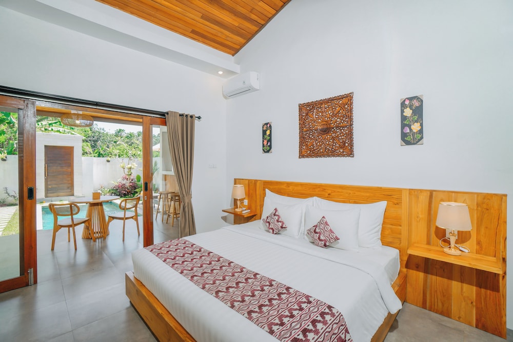 Evandari Villa
