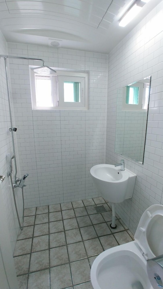 Aileen Guesthouse