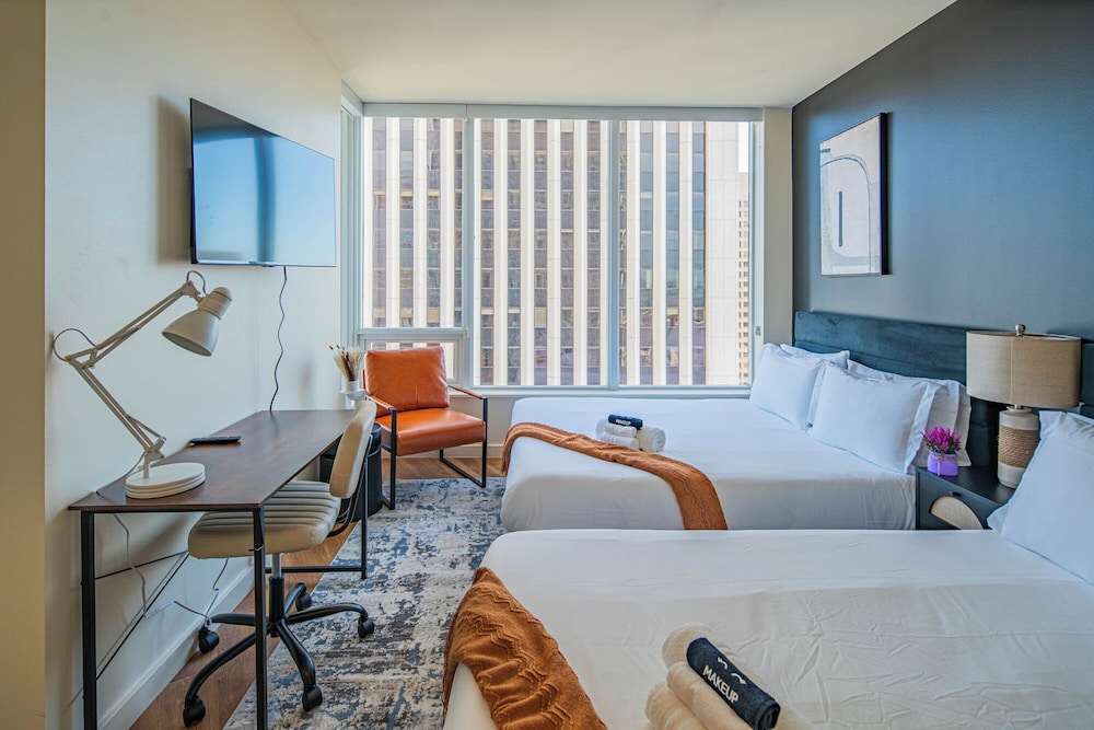 ROVE LIVING/KL - 44 Monroe