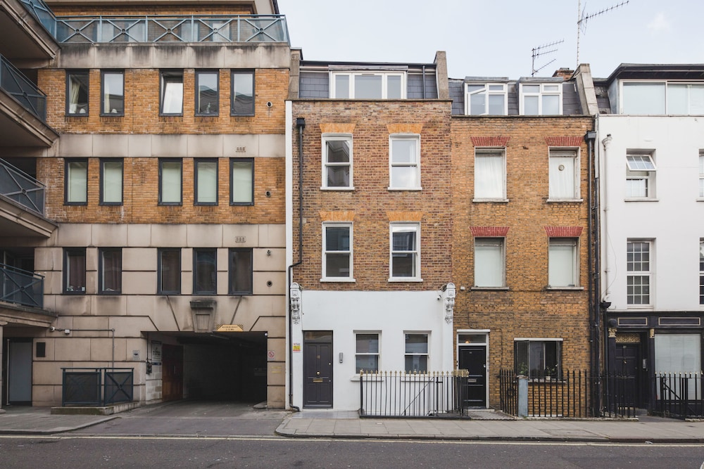 The City London Apartments