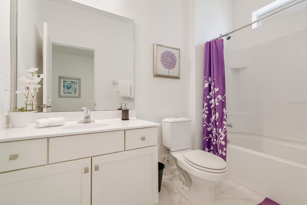 Oasis Private Ensuite Room Shared Home