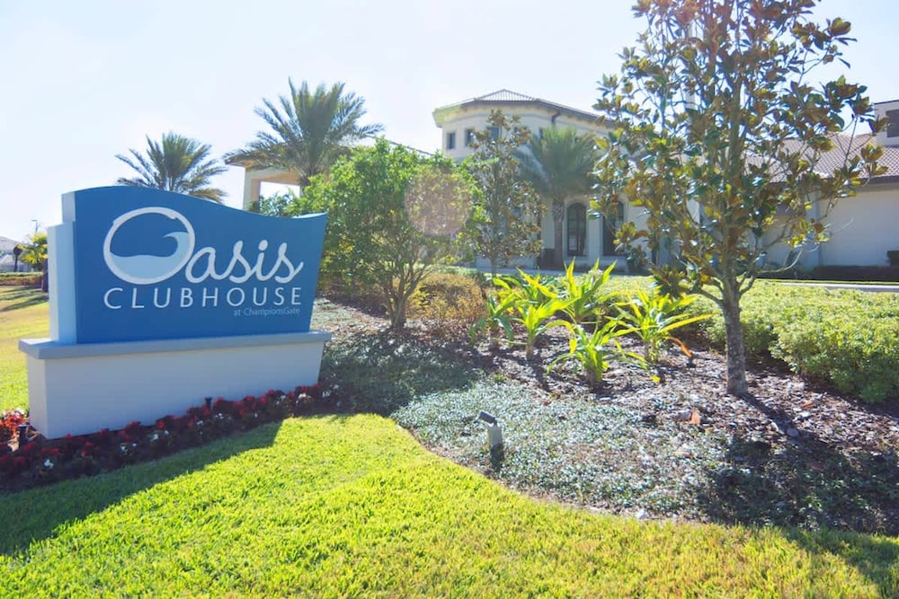 Cozy Comfortable 9BR Retreat in Champions Gate