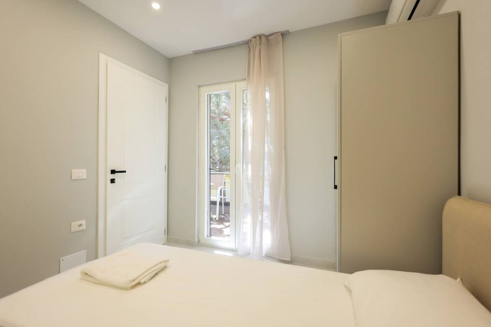 Lura Apartment 001 in Durr s