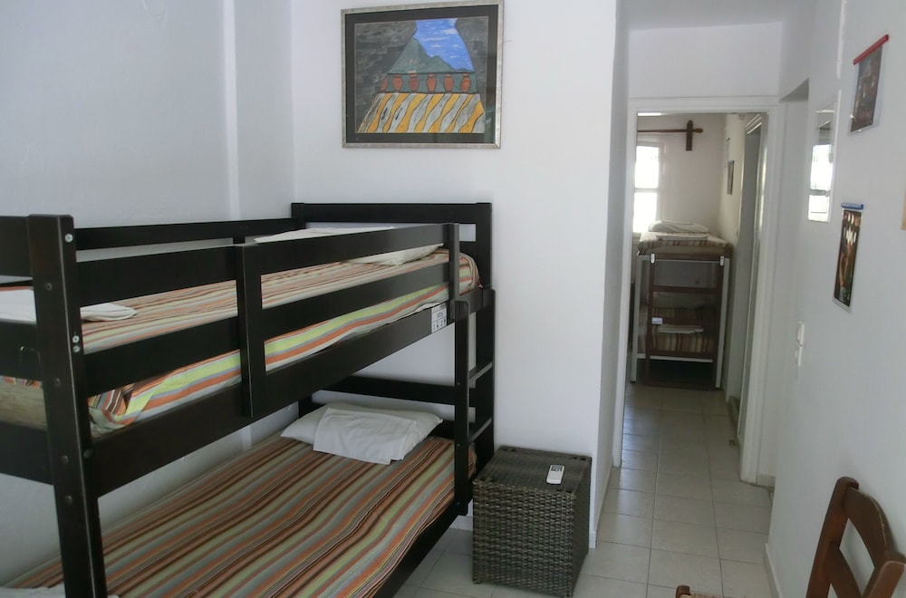 Santorini Camping & Hostel