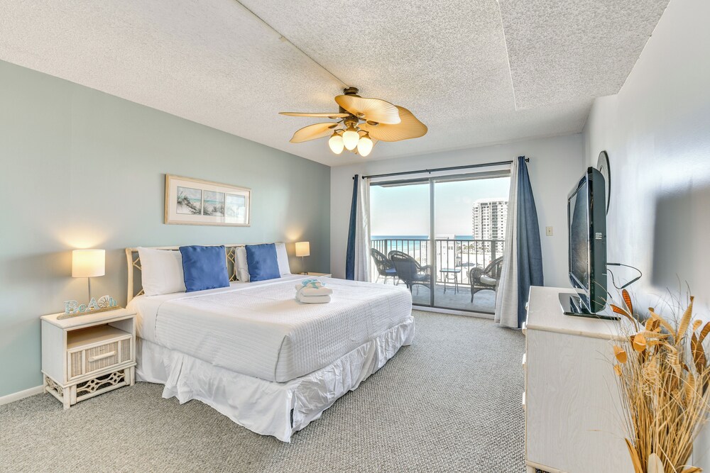 Regency Towers PCB Condo: Beach Access & 2 Pools
