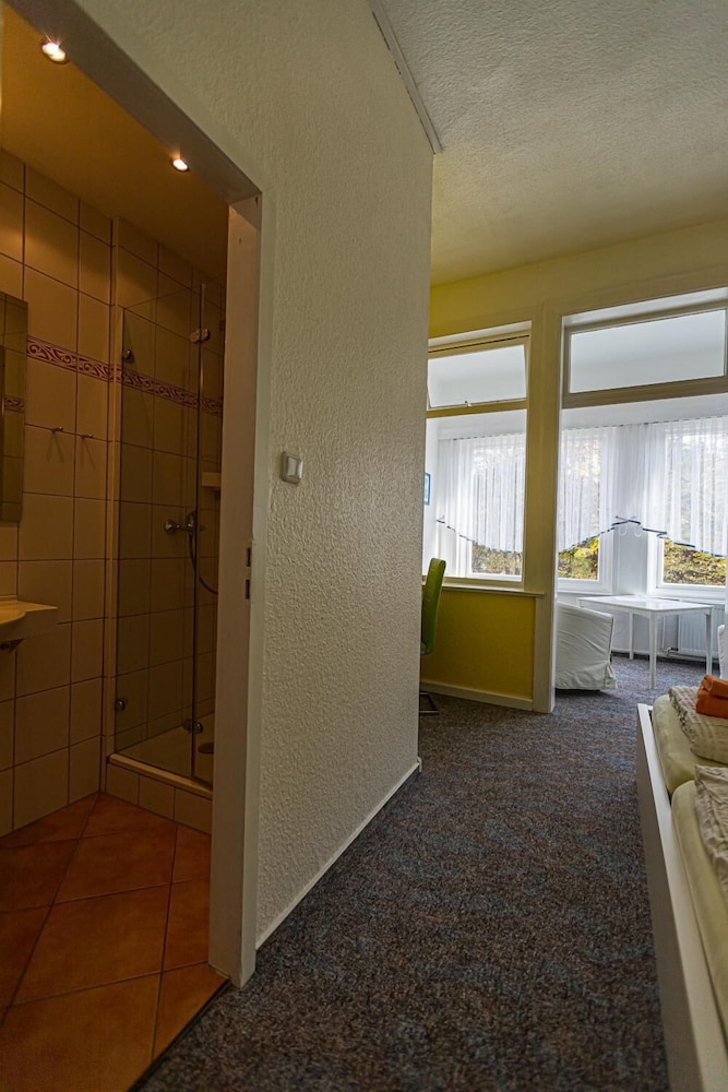 Photo 37
