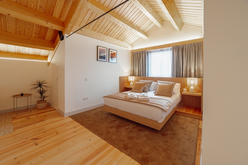 Heart OF Porto Apartment E Duplex by Vacationy