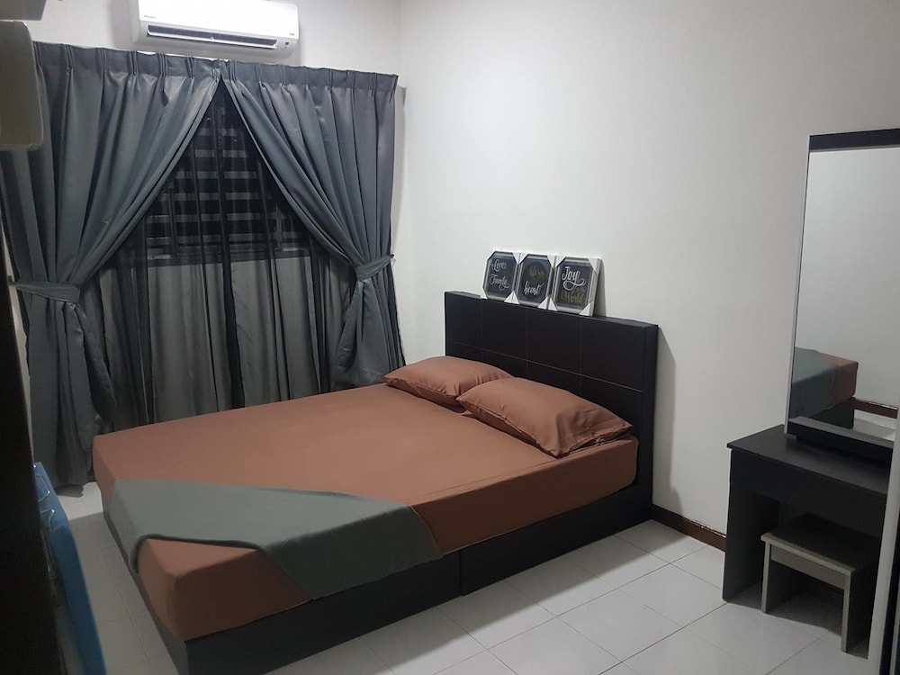 Araaz Homestay photo 5