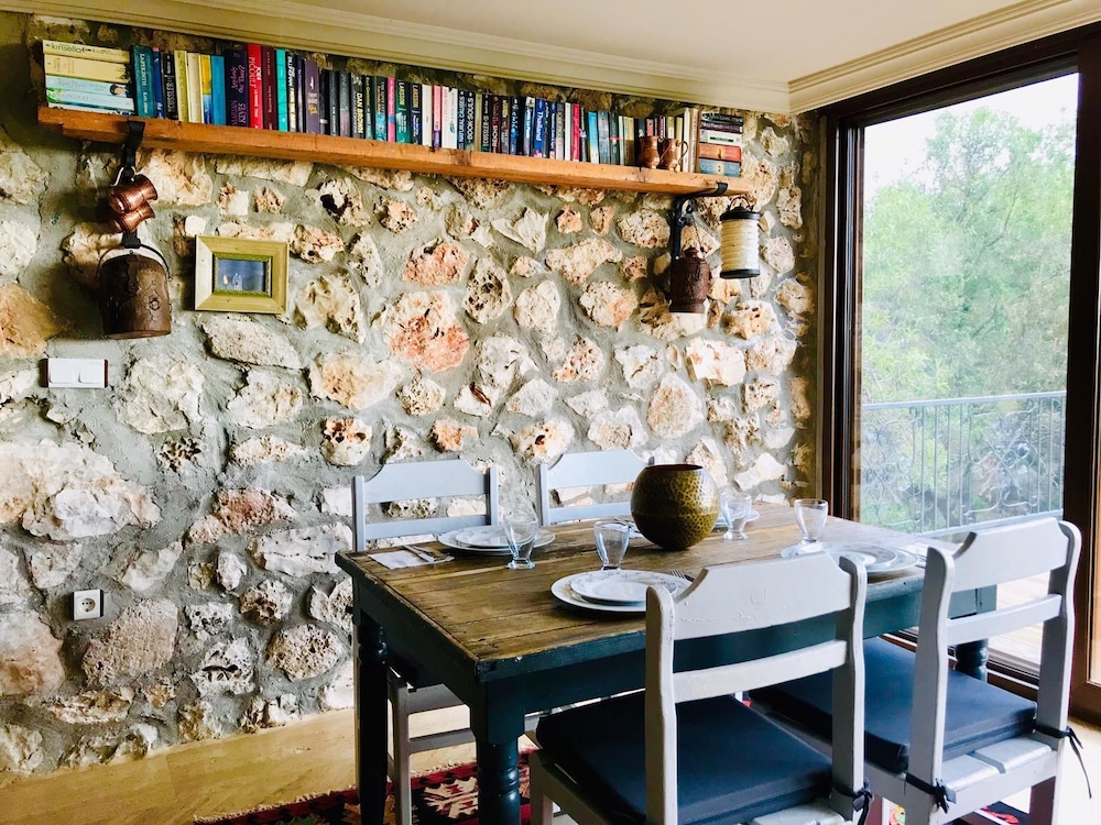 Kale Lodge - Adults Only - Image 10