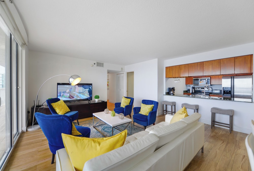 Chic Brickell Condos – Prime Location