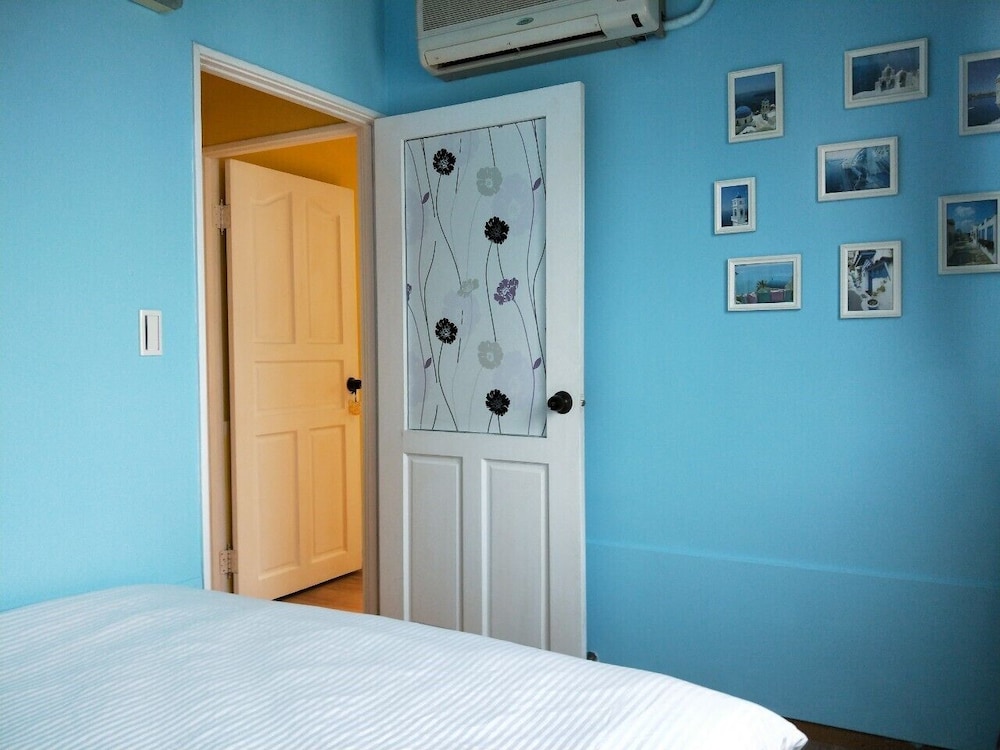 MB House