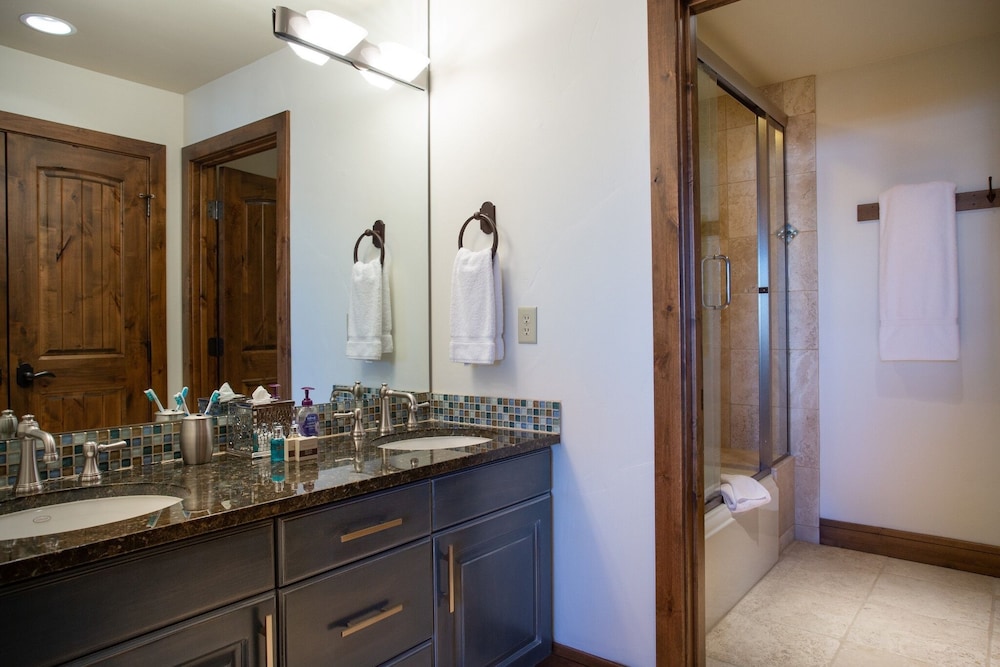 Stag Lodge at Deer Valley Resort - Seven Bedroom Residence with Spa #35 7 Condo