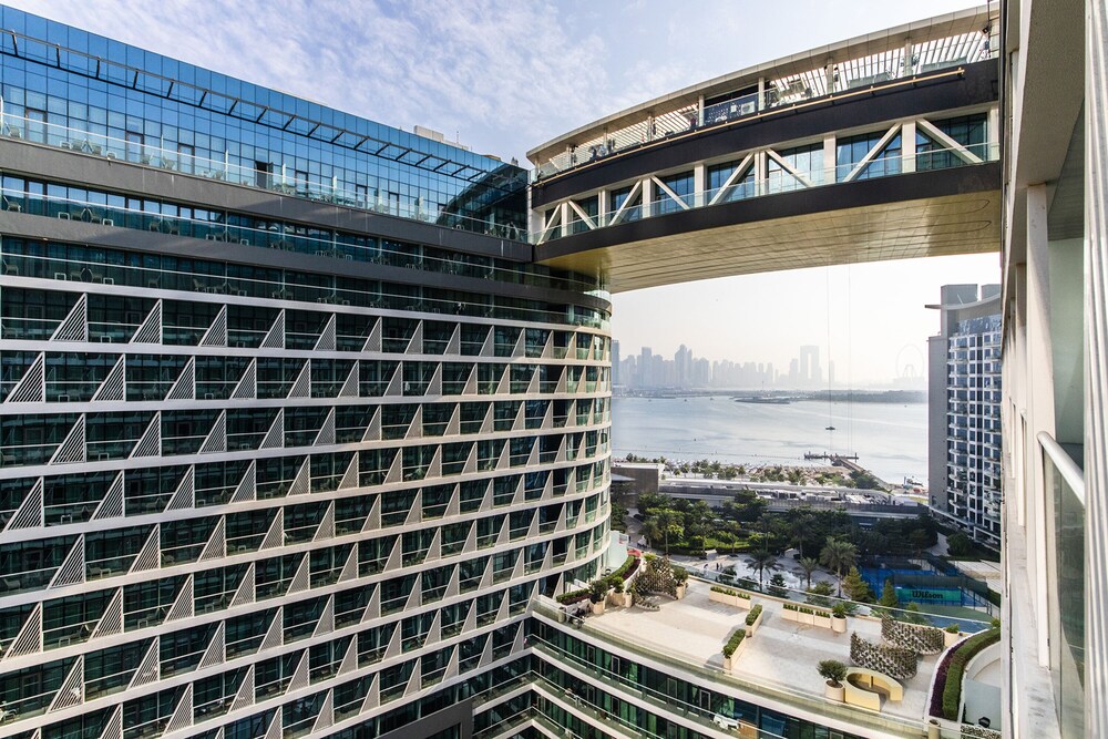 Ideal 1BR with Sea View on Palm Jumeirah