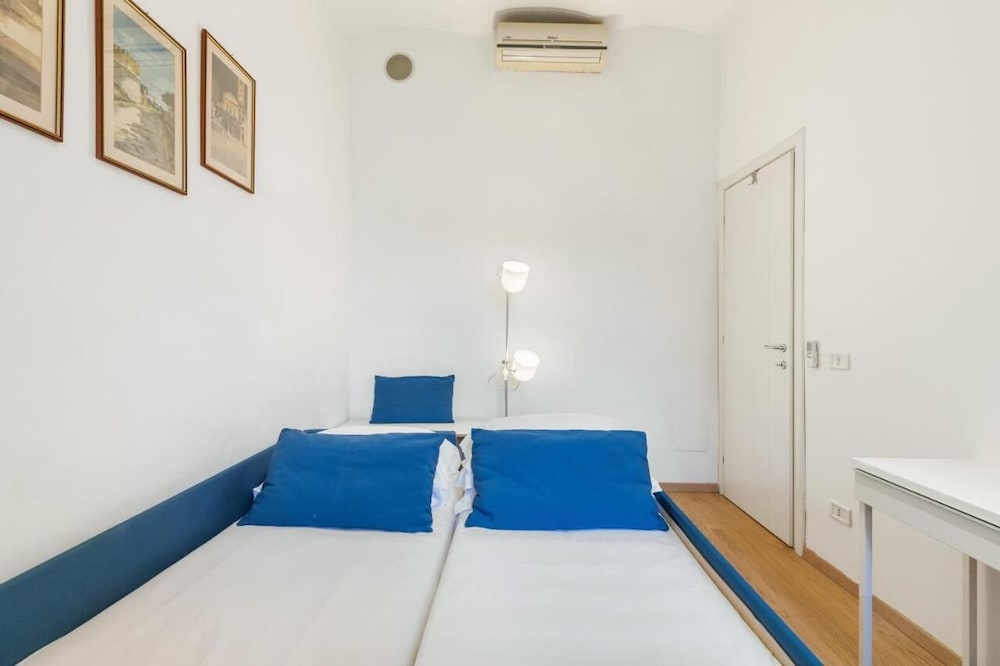 San Lorenzo Apartments