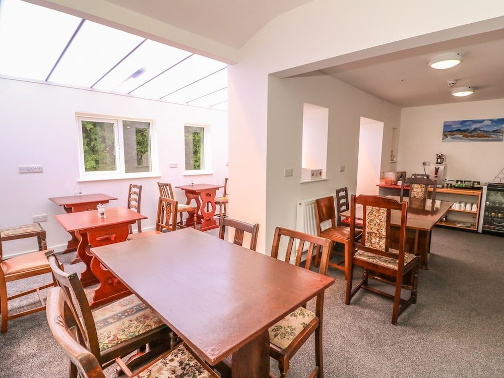 Swansea Vacations - Old Tredegar Arms - Property Image 11