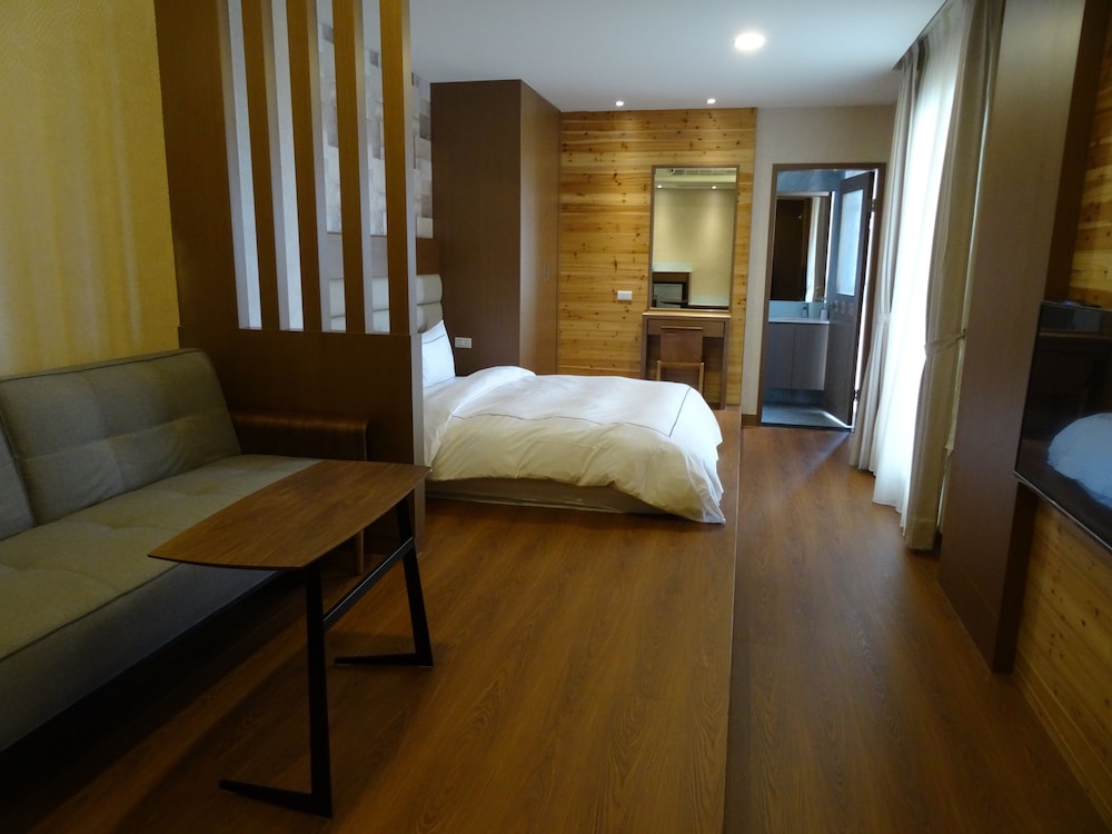 Ting-Feng B&B