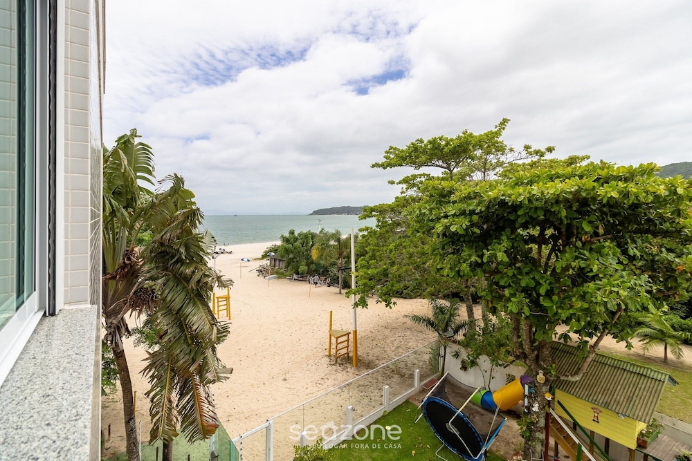 Apartment Front to the Sea With Barbecue Vdr0202