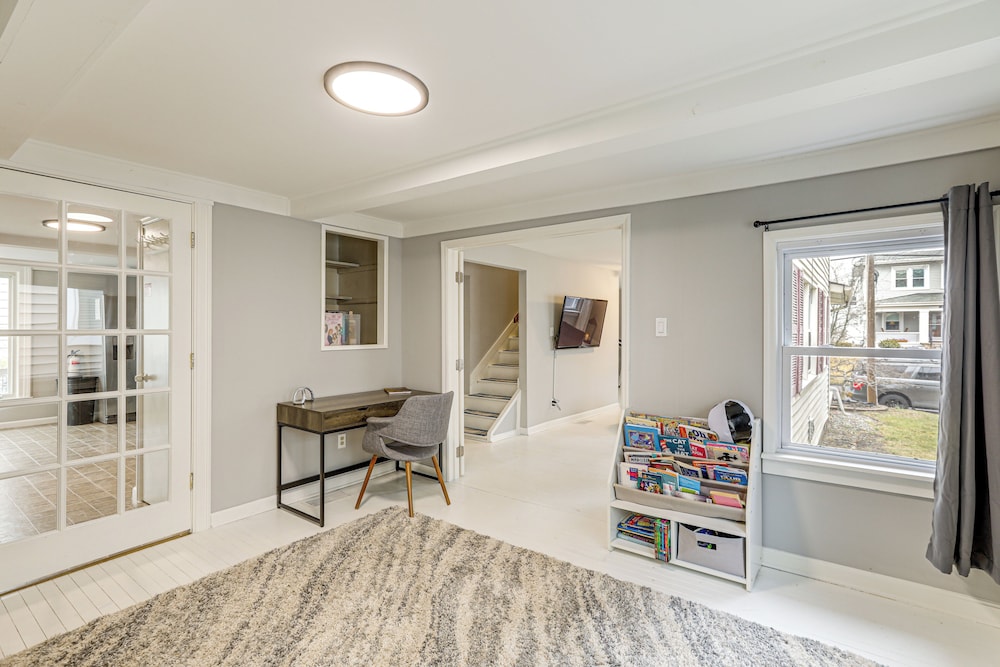 1 Mi to Bradley Beach: Family-friendly Home!