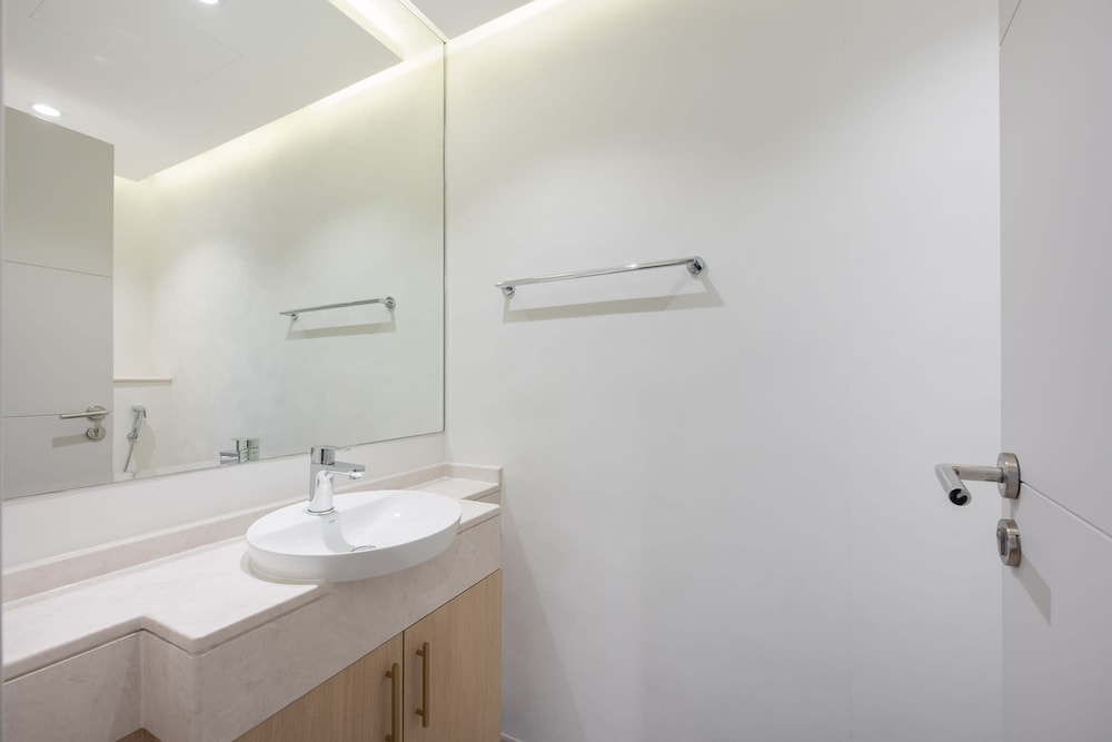 1 Bedroom That Sleeps 4 With Great City Views