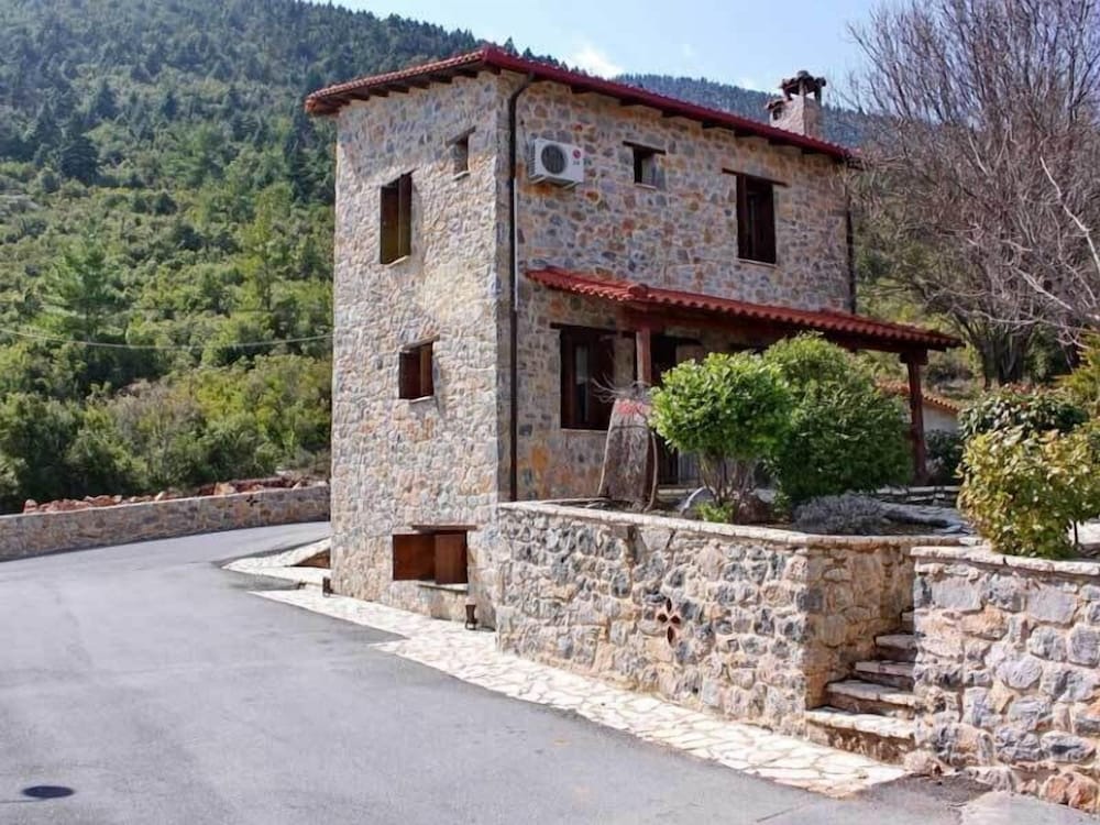 Menalia Villas & Suites
