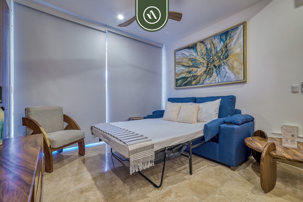 Harbor 171 by Naya Homes