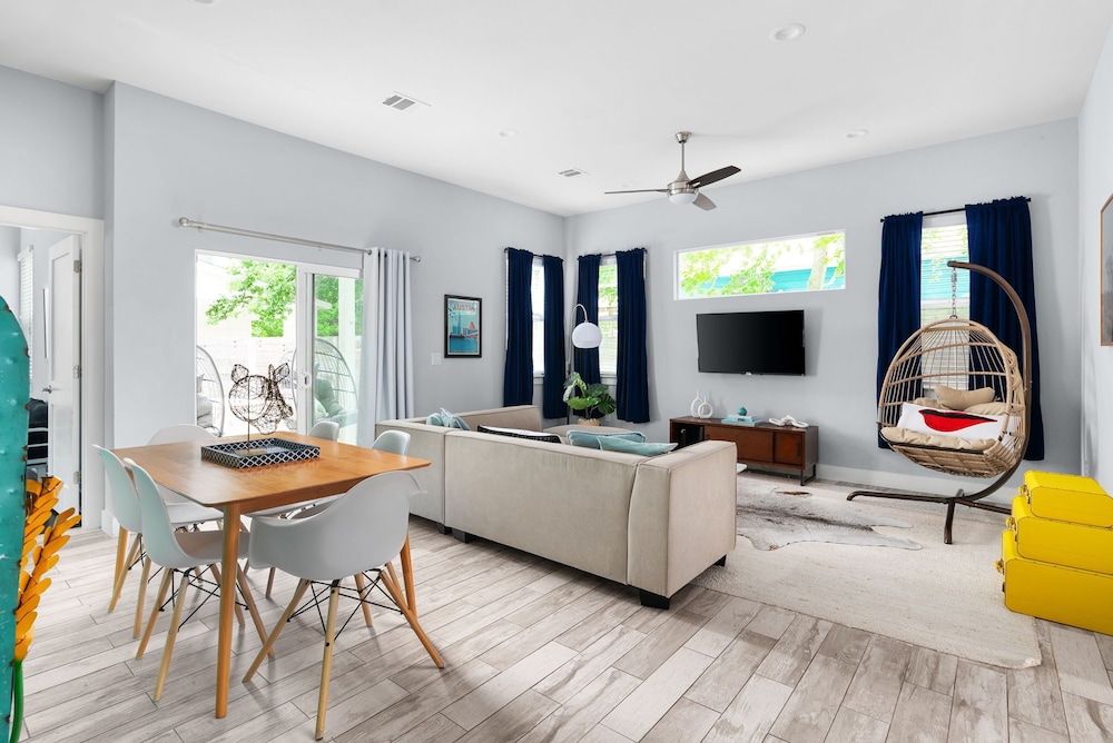 Stunning Centrally Located FUN 3BR Home