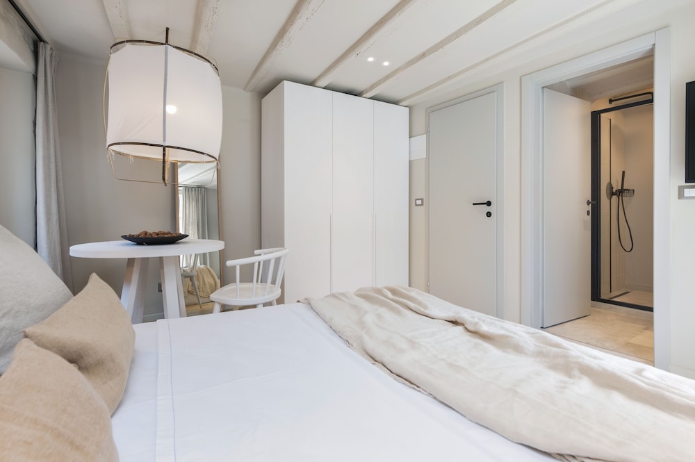 Calnova Suites view 5