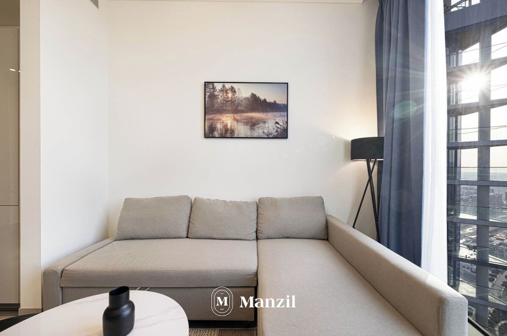Manzil - Luxury 1BR with Skyline Views