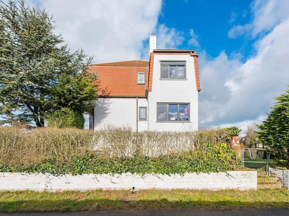 Villa Near Sea and Shops in Belgium