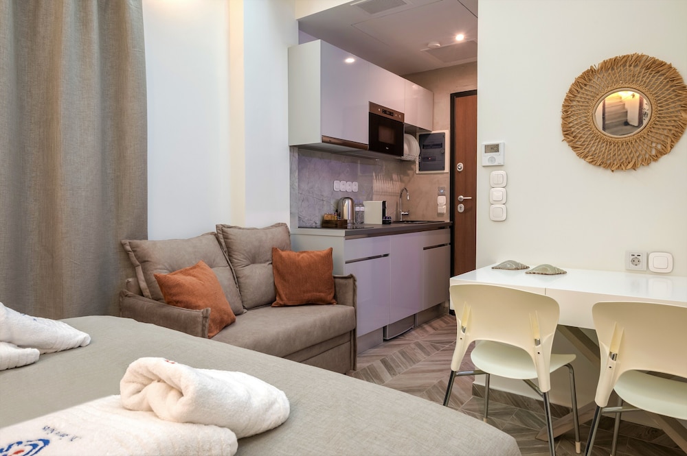 Chic Centre Suites Athens