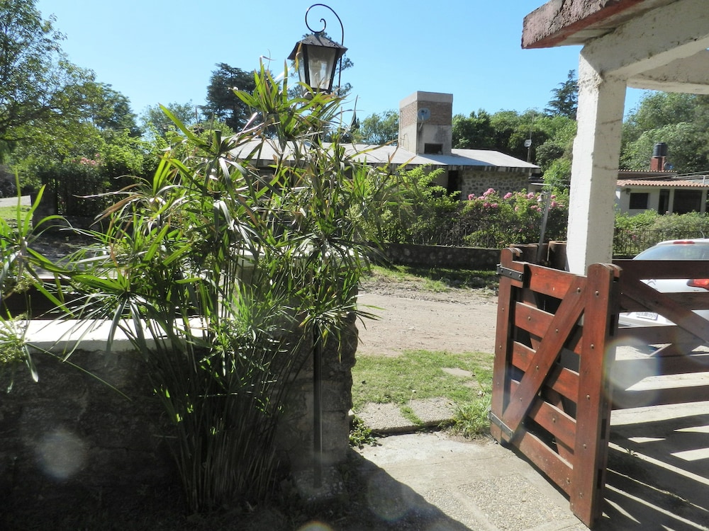 Agua de oro Housing - Image 3