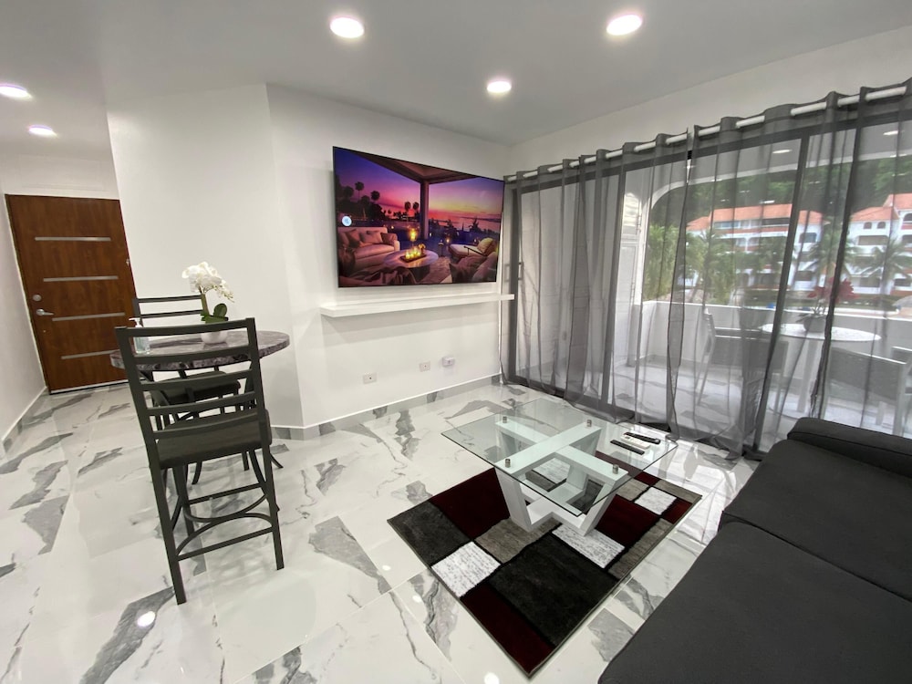 The Sapphire Suite