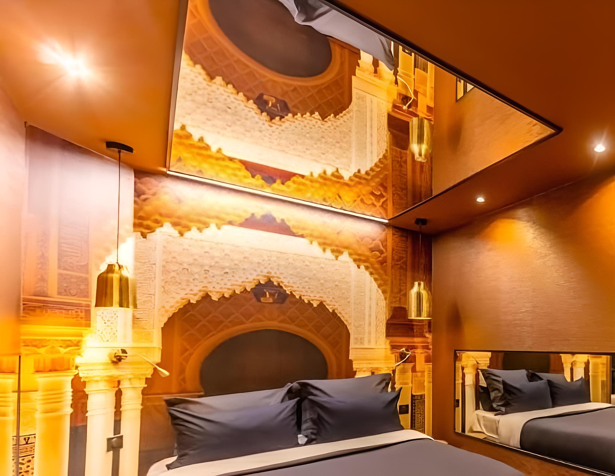 Love Hôtel - Adults Only