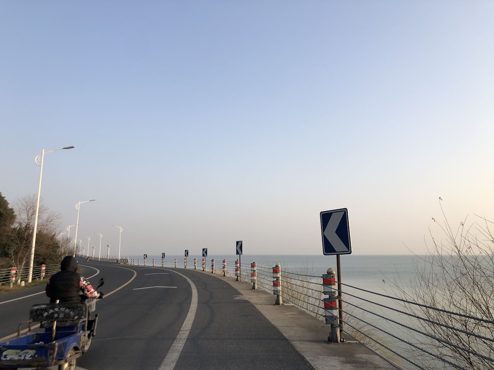 Photo 33
