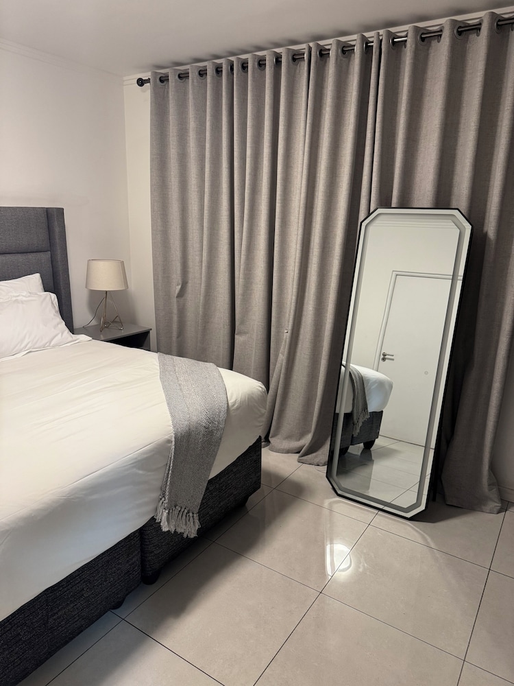 2BR-2BA - Rivonia Residence 1