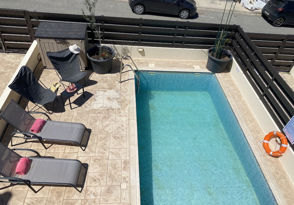 SERENA HOLIDAY VILLA DPS06
