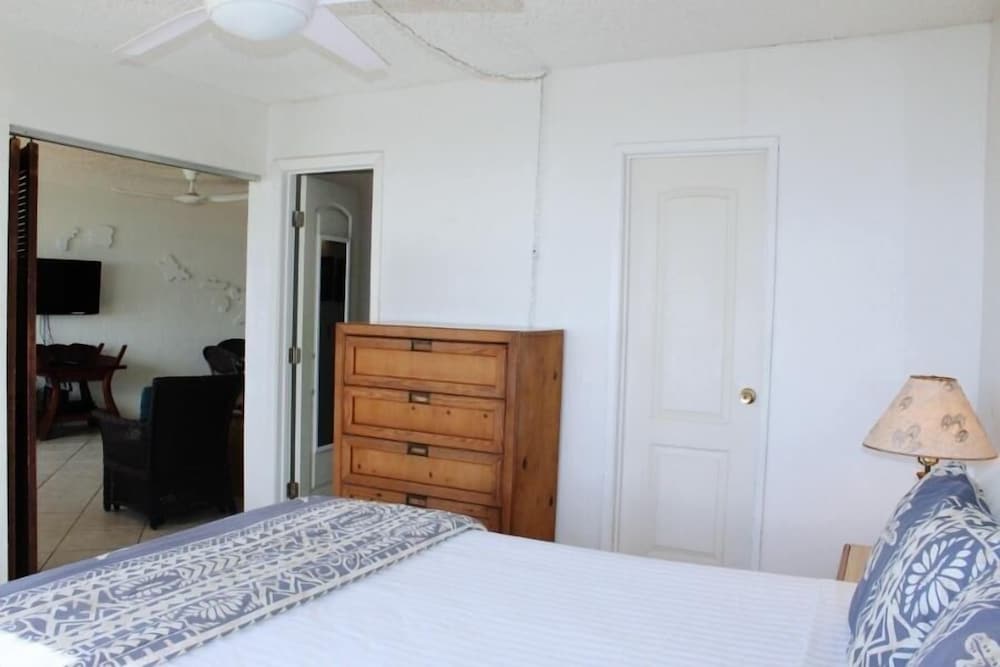 Menehune Shores, #118^ 3 Bedroom Condo