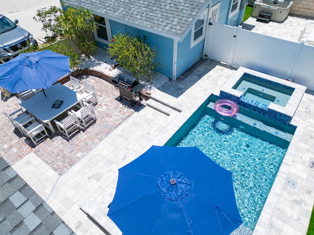 NEW Beach Envy 4BR Pool Spa Steps From Sand