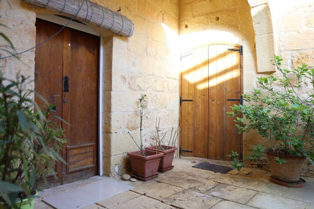 Rustic Xag ra Farmhouse With Pool Garden BBQ