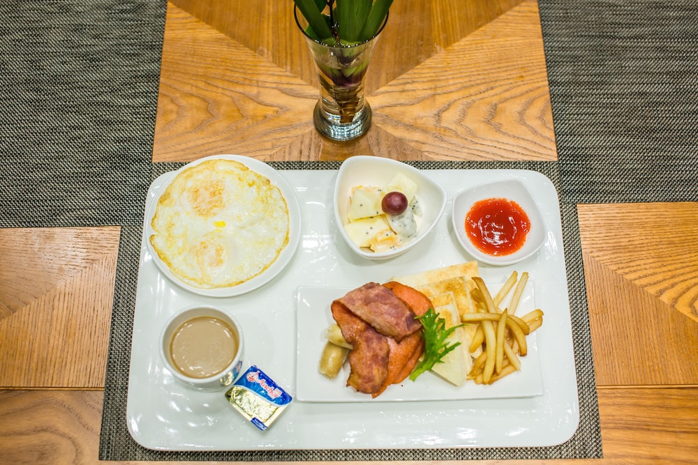 Spring Posh Roadsun International Hotel & Resort