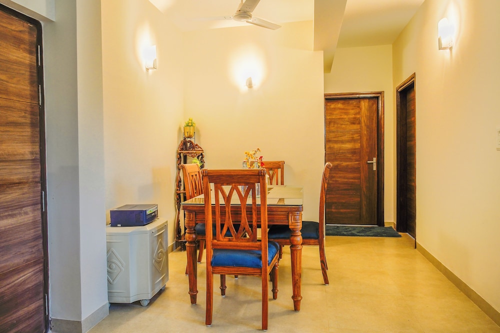 Alaya Stays Veera Marina 3 BHK Apartment