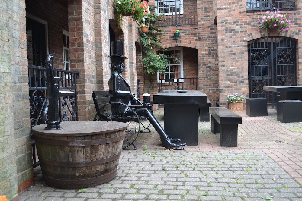 The Exchange Coach House Inn, photo 22