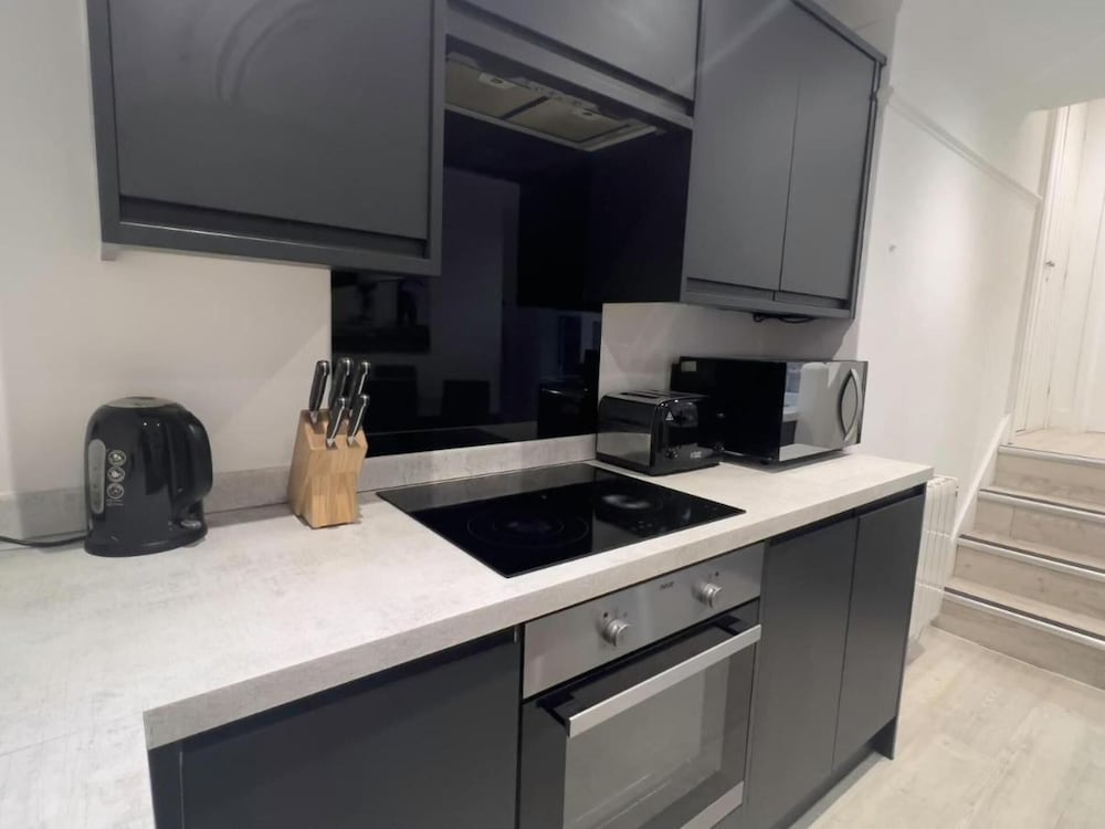 Apartmentsleeps8-wifi-famillyfriendly-citycentre