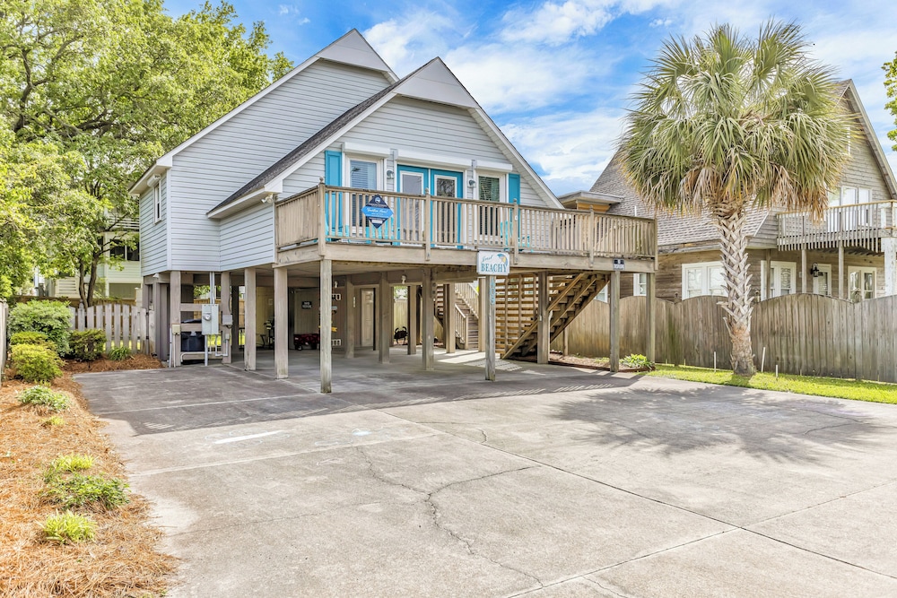 Just Beachy Spartanburg by Carolina Retreats